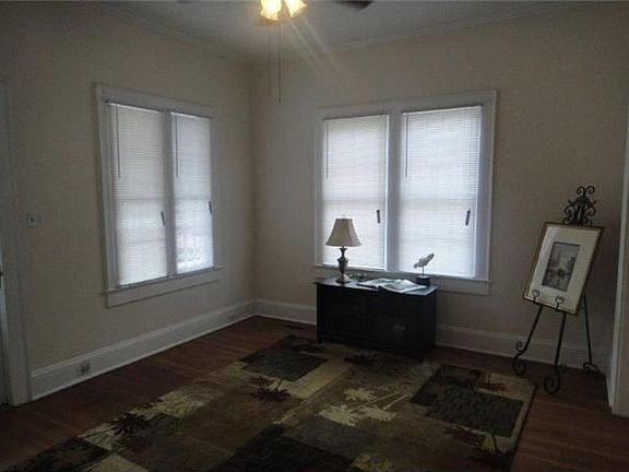 2nd image of 630 E Broad St