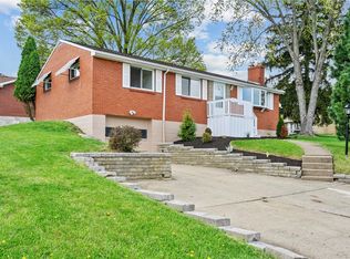 5176 Caste Dr, Pittsburgh, PA 15236