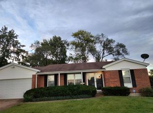 3946 Del Lago Dr, Florissant, MO