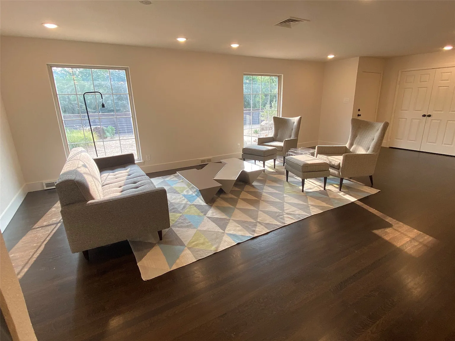 3 bed, 2.0 bath, 1777 sqft, $3,100 — Photo 4