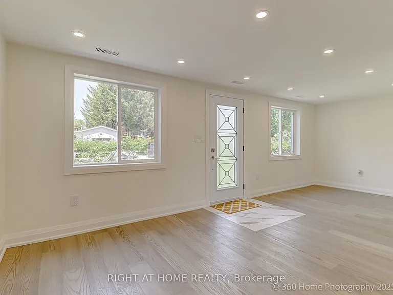 321 Tampa Dr — Photo 14