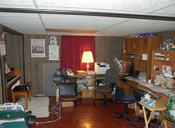 5th image of 934 Bennington Ave