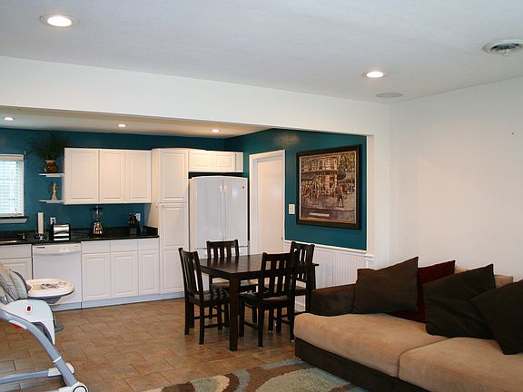 4th image of 417 Big Pine Dr
