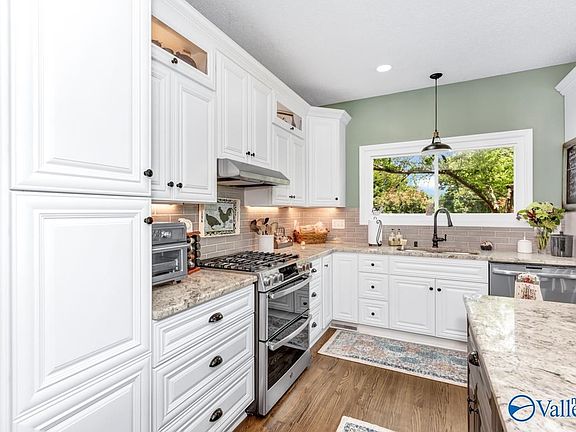2nd image of 132 Blooming Acres Ln