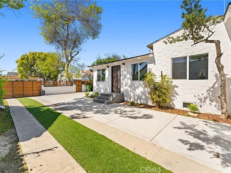 2216 Veteran Ave — Photo 25