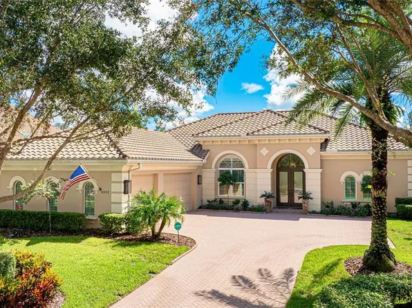 3342 Founders Club Dr, Sarasota, FL 34240
