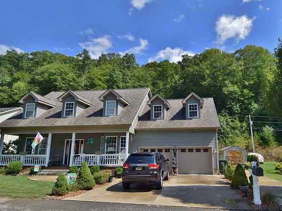 2nd image of 142 Stoney Brook Dr