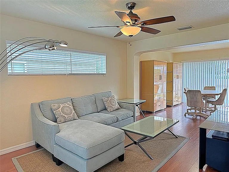 13129 Thoroughbred Loop — Photo 2