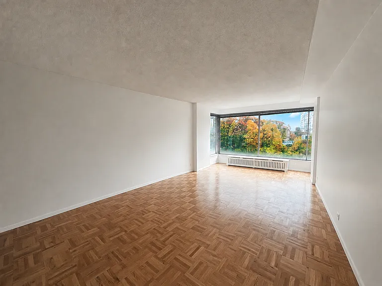 4465 Douglas Ave #9M — Photo 4