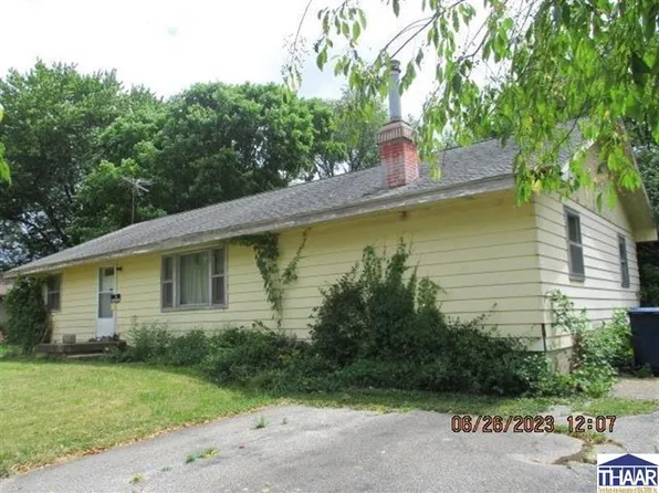 105 Hurst Ave, Cloverdale, IN 46120