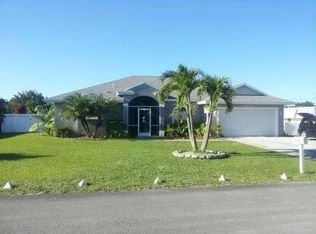 8575 SE Lyons Rd, Hobe Sound, FL 33455