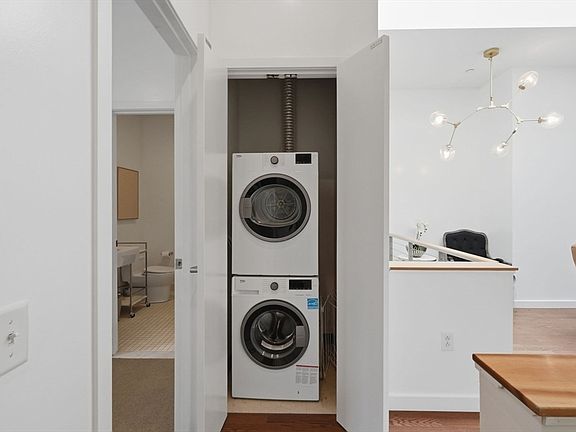4th image of 319 A St #6E