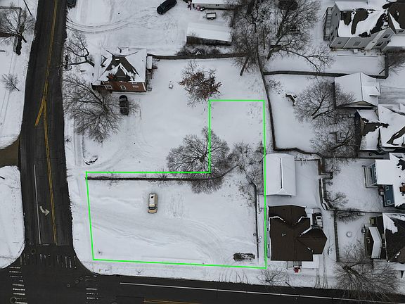 2nd image of 307 Martin Luther King Jr St SE