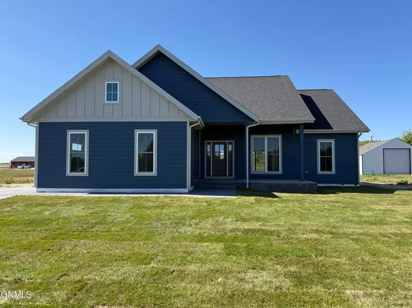 920 Elk St, Alexander, ND 58831
