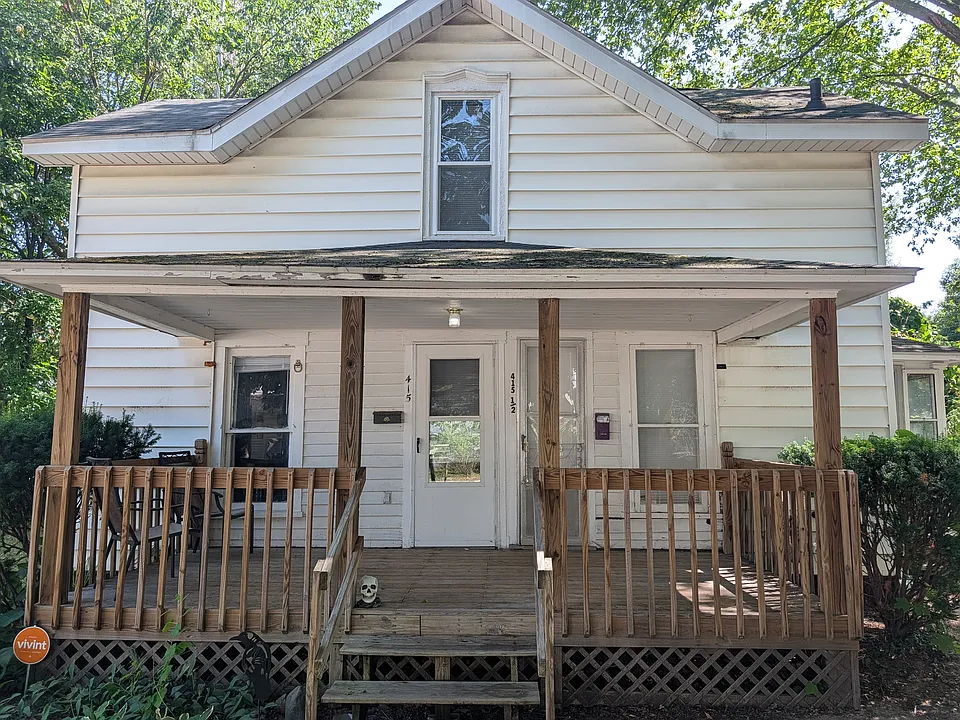 415 S Franklin St #1/2