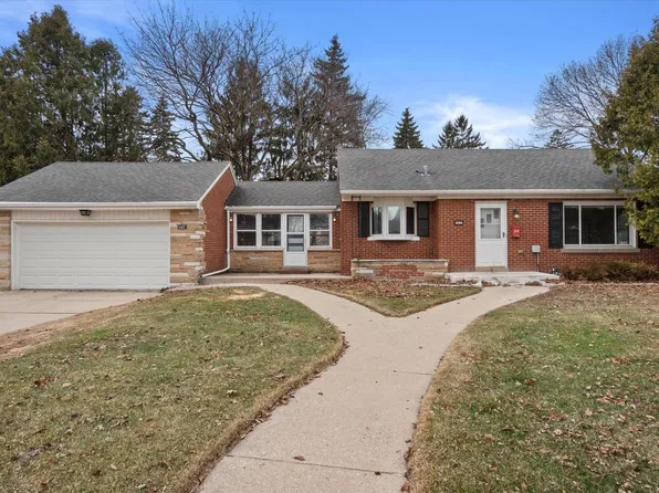 5437 North Navajo AVENUE, Glendale, WI 53217