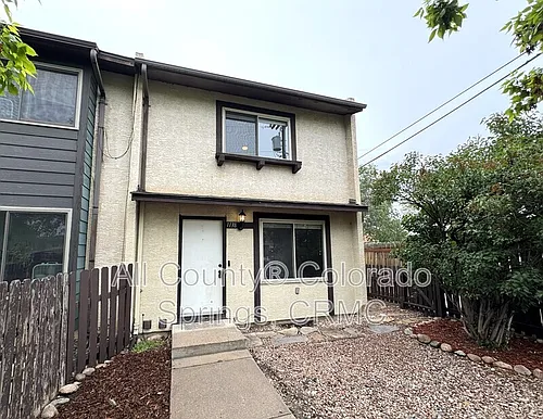 1138 Delaware Dr Photo 1