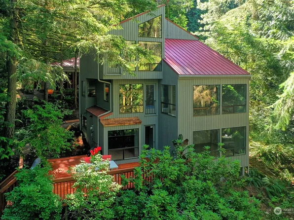 25425 SE Tiger Mountain Road, Issaquah, WA 98027
