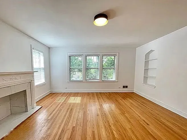 5801 N Richmond St #1 — Photo 6