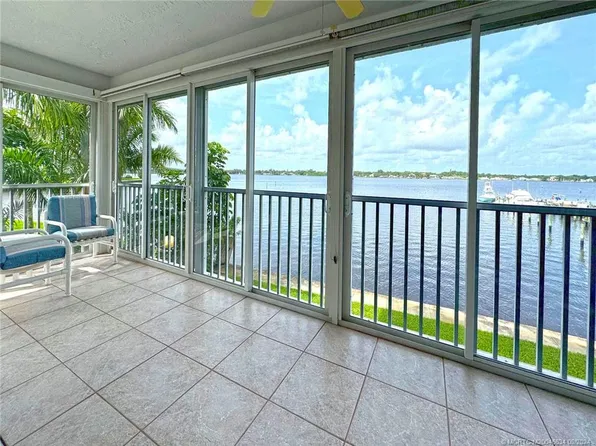 1868 SW Palm City Rd APT 201, Stuart, FL 34994