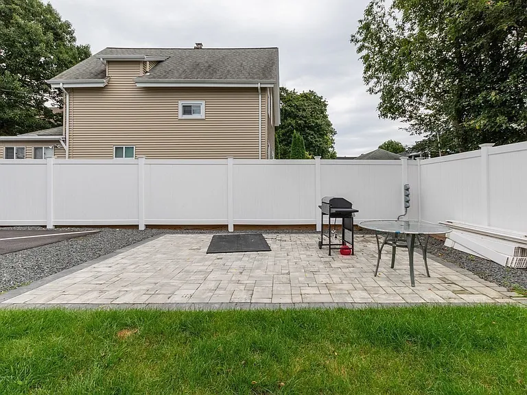 210 Adams St #3 — Photo 15