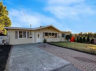 16735 2nd Ave NE, Shoreline, WA 98155