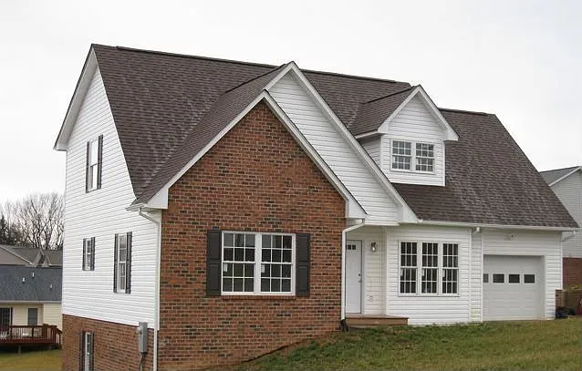 120 Kays Dr photo 1