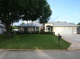 1835 11th Ct SW, Vero Beach, FL 32962