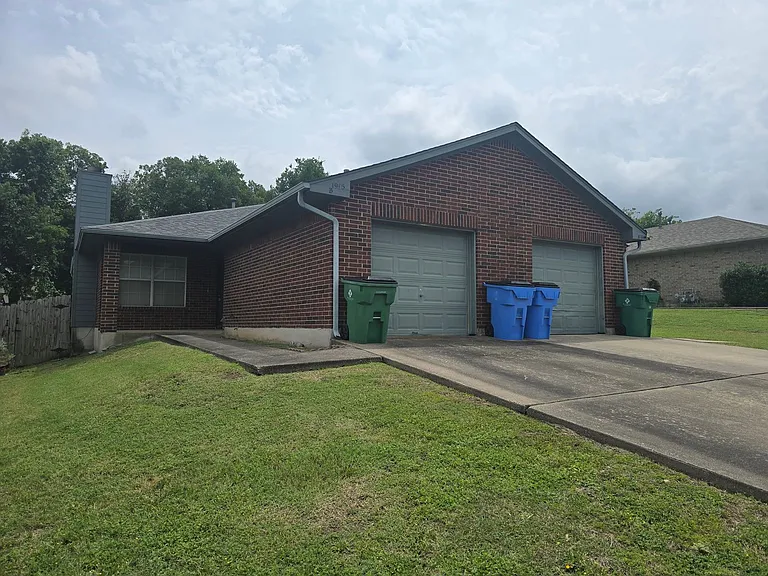 1915 Alex Ave — Photo 17