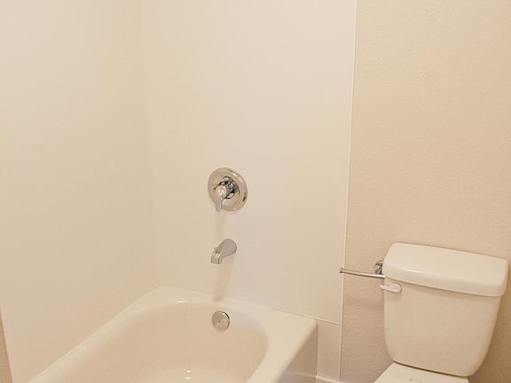 5th image of 1425 E Yesler Way #1