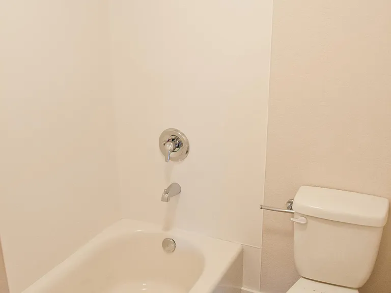 1425 E Yesler Way #1 — Photo 5