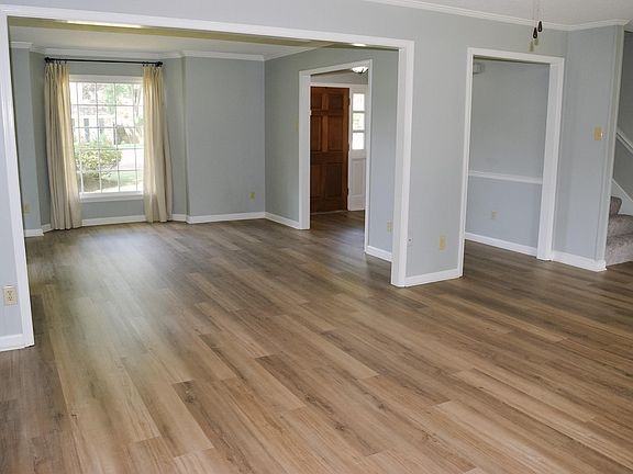 3rd image of 7263 Cedar Lane Dr