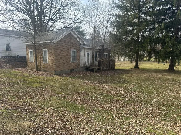 402 S Broadway St, Union City, MI 49094