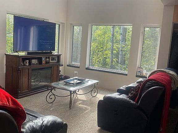 4th image of 829 Alice Rd