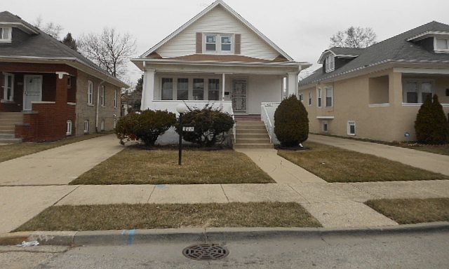 1st image of 822 S 20th Ave