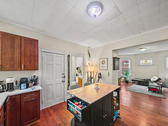 4th image of 47 Parker Hill Ave #1
