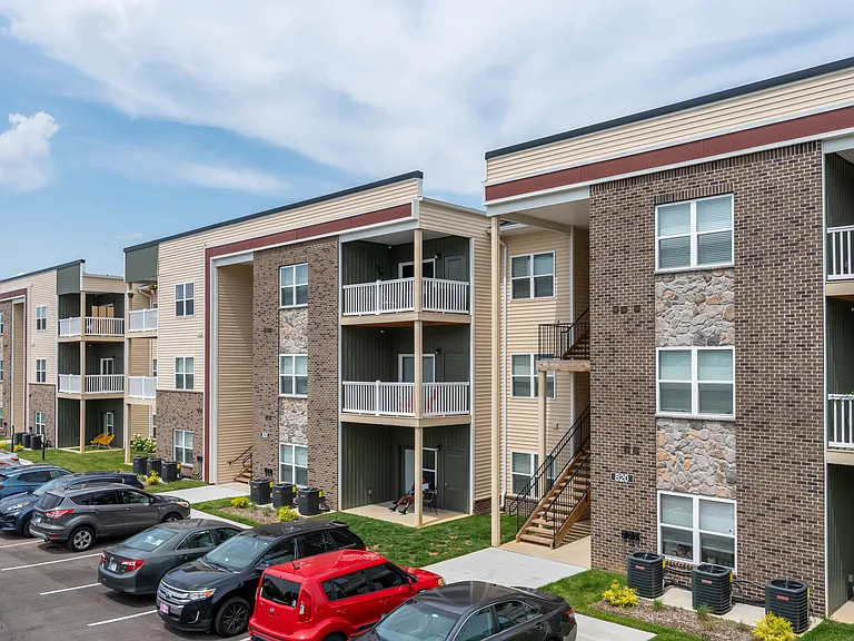The Commons & Commons Hill Apartments — Photo 51