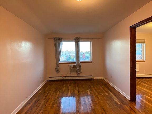 2nd image of 30-95 47th St Floor 3