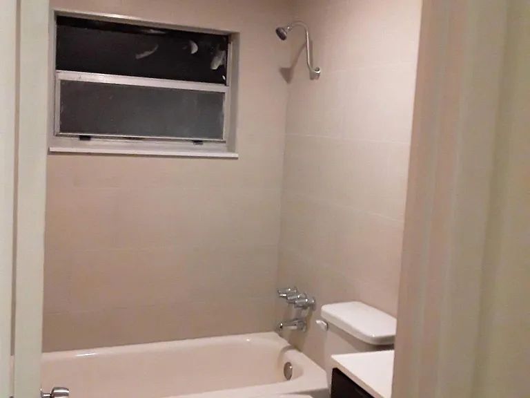 10820 Margaret Dr — Photo 6