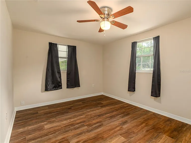 4722 Stearns Rd — Photo 12