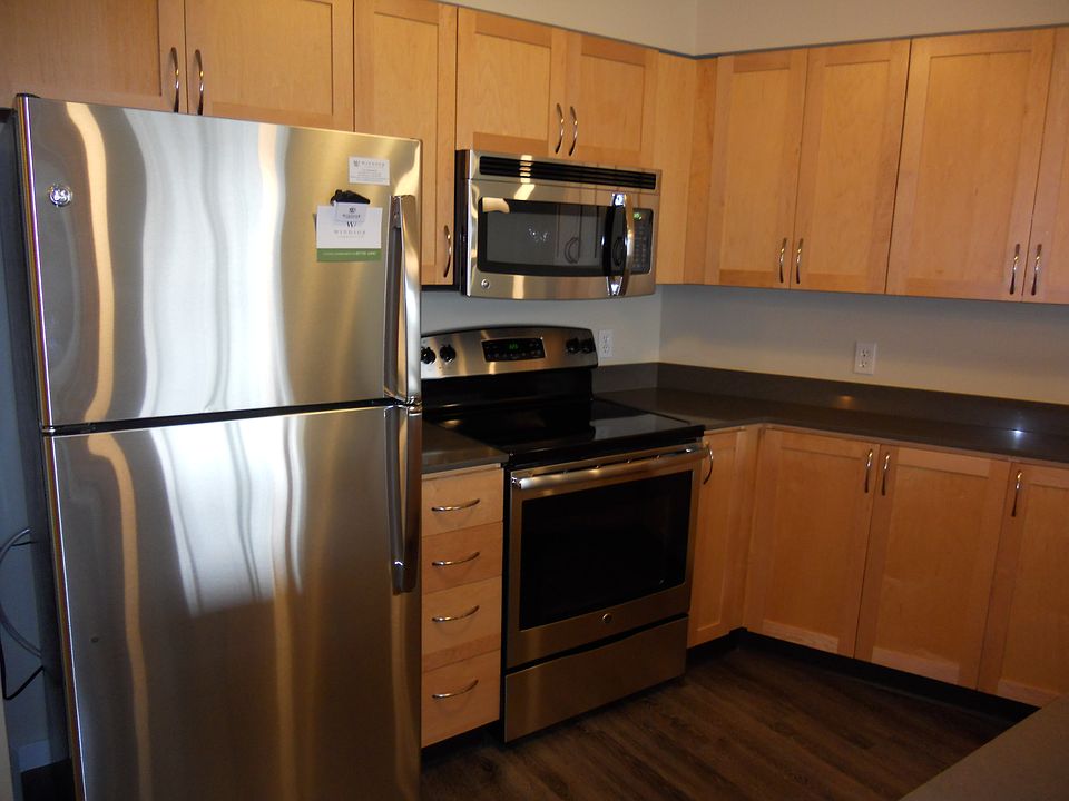Beautifully Renovated Kitchen!
