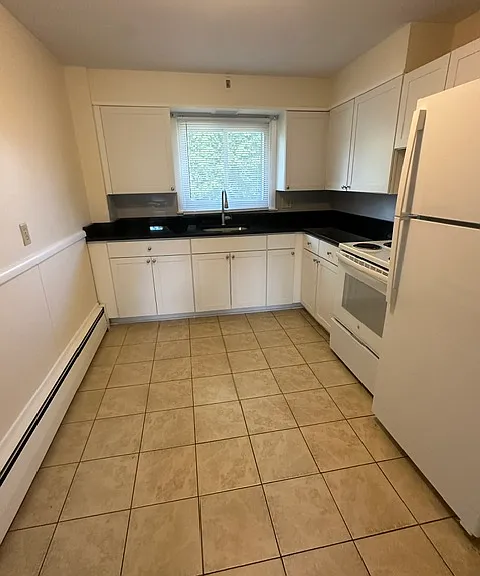 966 Hope St #3 — Photo 2