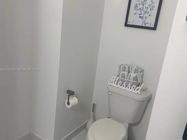15540 SW 136th St #109 — Photo 10