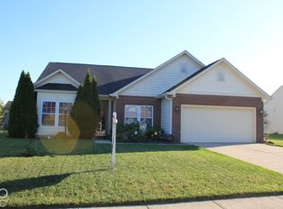 9533 Treyburn Lakes Dr, Indianapolis, IN 46239