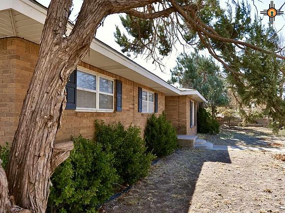 3rd image of 2103 S Avenue G