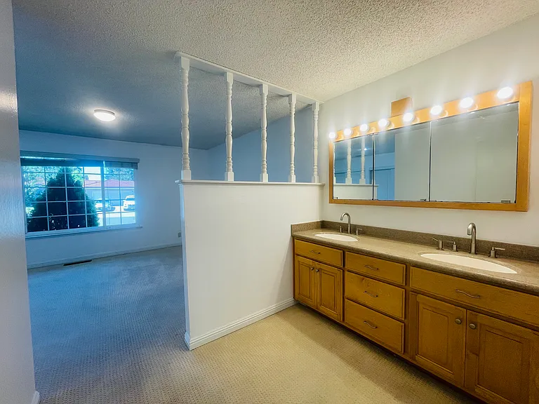 1150 Stafford Dr — Photo 42