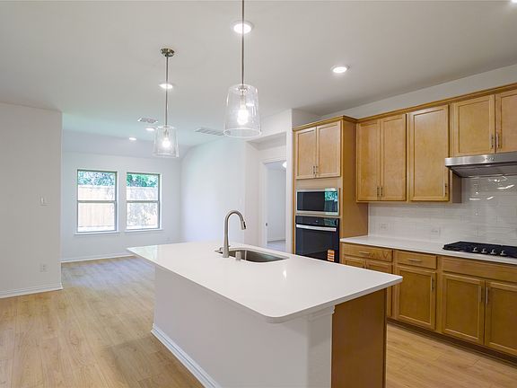3rd image of 1636 Basalt Ln