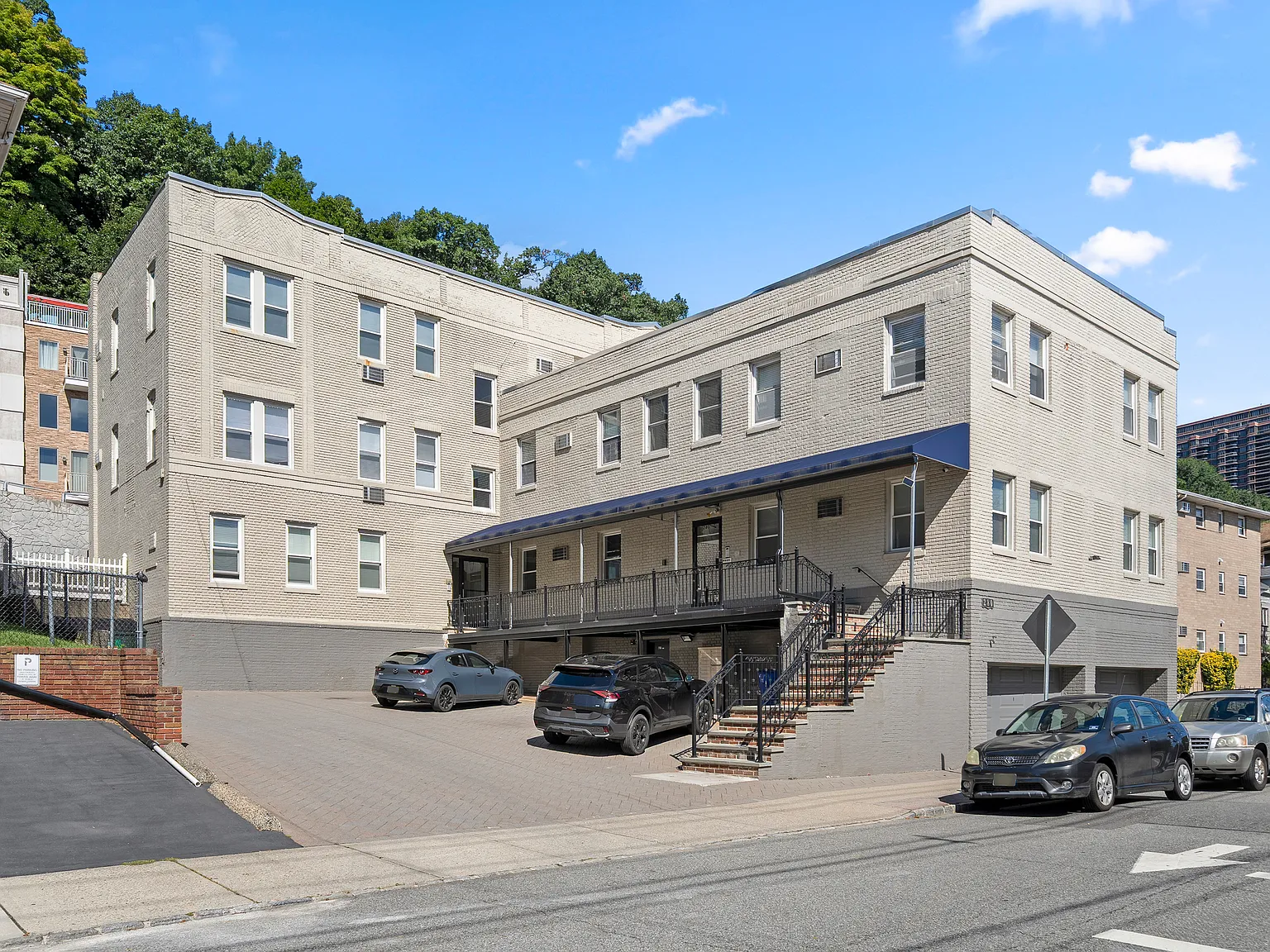 1 bed, 650 sqft, $2,095 — Photo 1