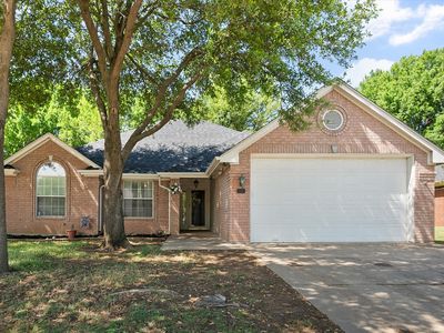 1221 Highcrest Dr, Burleson, TX, 76028