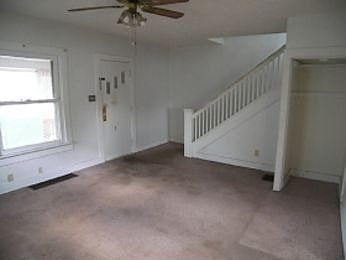 5th image of 1738 Huffman Ave